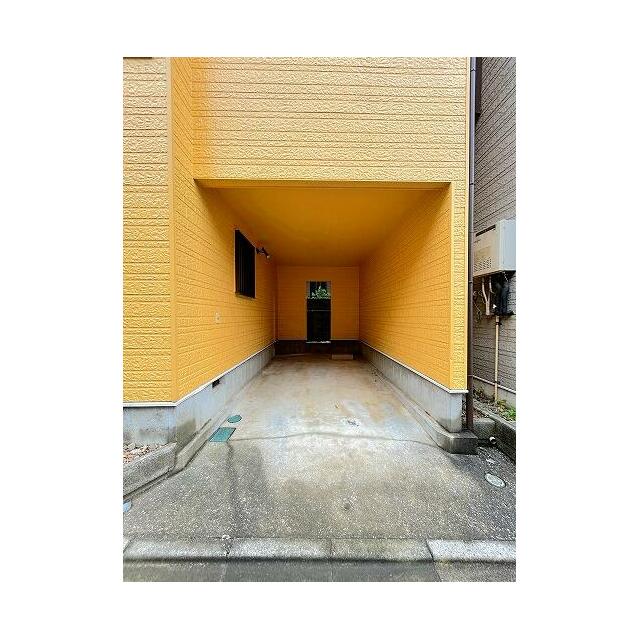 「駐車スペース」1台駐車可能です。