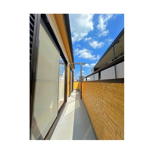 「バルコニー」南向きで陽当たり良好です。