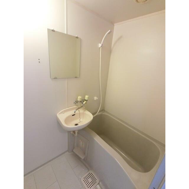 (参考)同一建物内の他の部屋の写真となります。