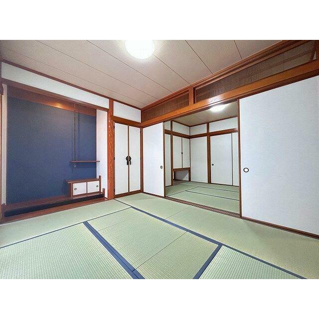 「和室」１階南側約６帖和室の様子です。