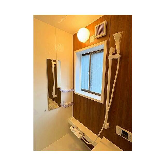 「浴室　設備」全て新規交換済みです。