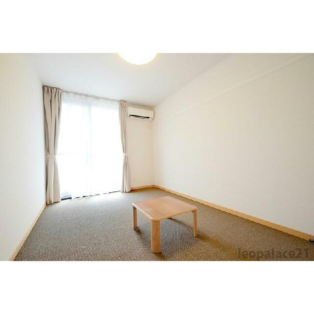 部屋ごとにタイプが異なります。