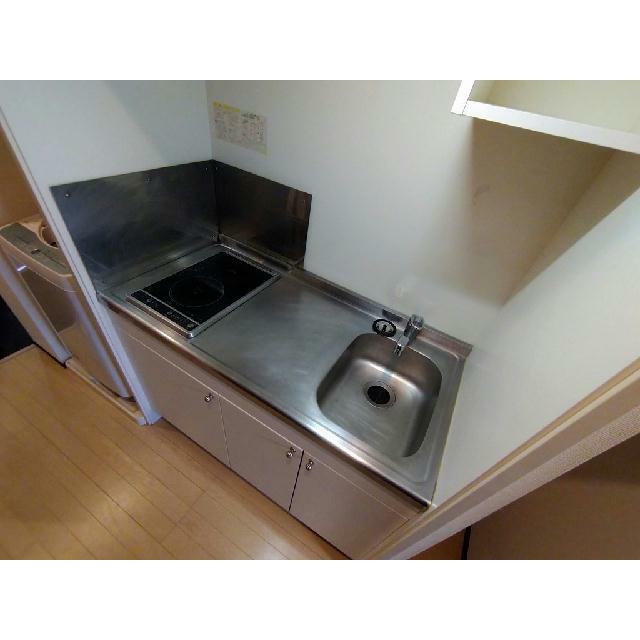 シングルレバー設置　シンク広めです♪