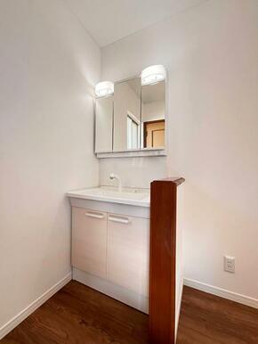 2階洗面台　新品交換済み