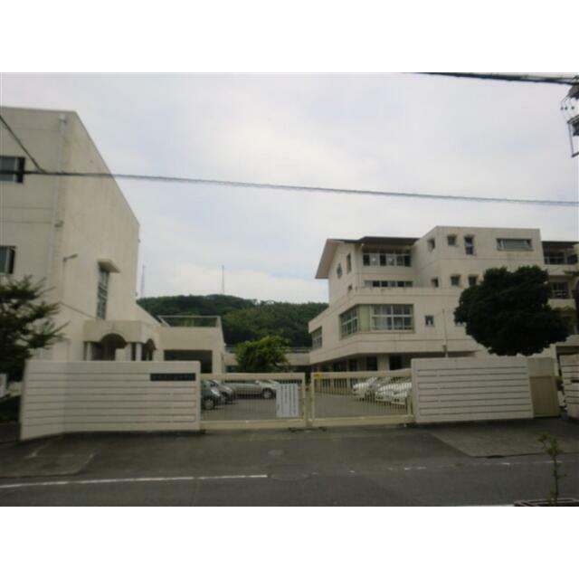 東中学校