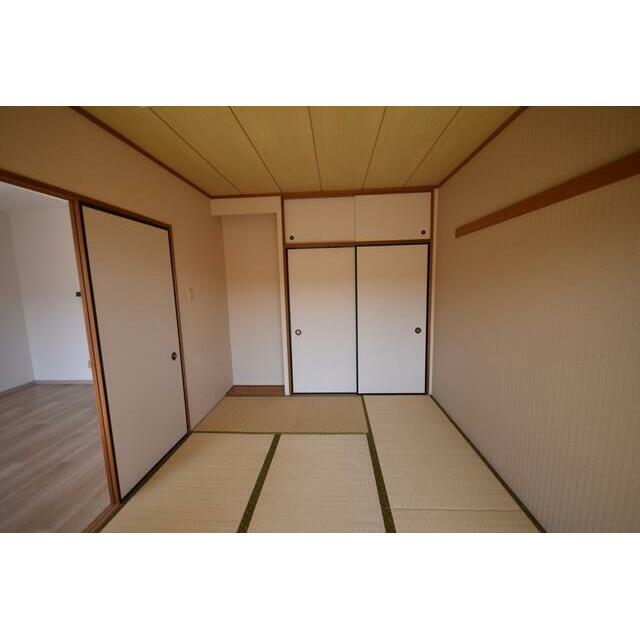 ＊畳はご入居直前に表替えします。爽やかない草の香りです＊