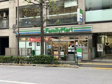 ファミリーマート飯田橋店