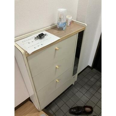 シューズボックス