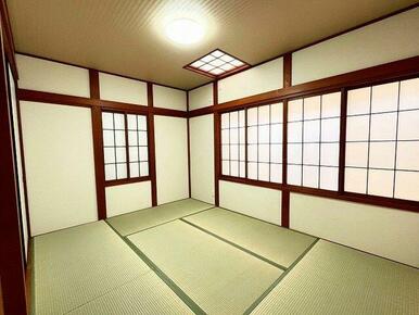 「１階和室」２面採光のお部屋です。