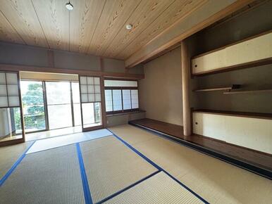 1階8帖の和室です♪