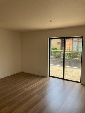 お持ちの家具の配置を考えると洋室のお部屋が暮らしやすいという方に（2号棟）