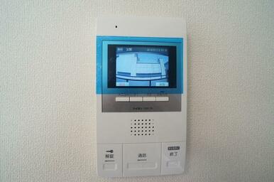 録画機能付きのカラーテレビドアホンです。