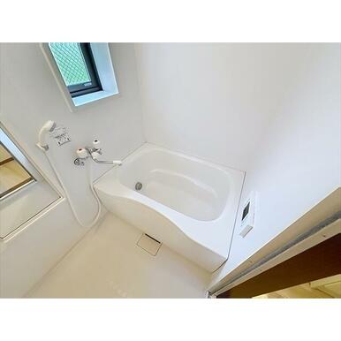 浴室暖房乾燥機付きのお風呂です