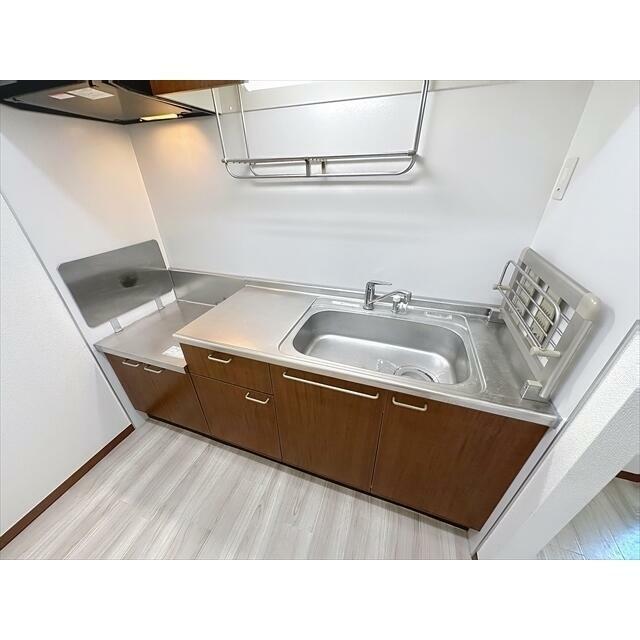 操作性の良いシングルレバーのキッチン