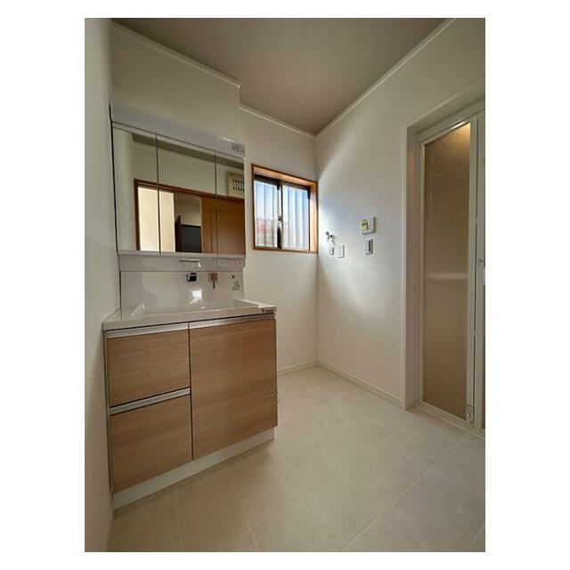 洗面台新品交換済み