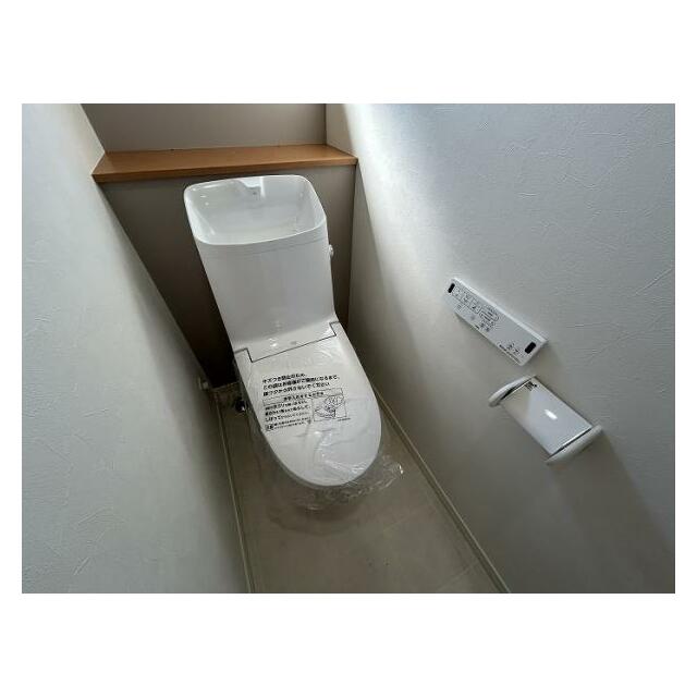 トイレ新品交換済み