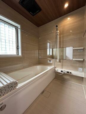 ゆったりとお過ごしいただける広さのお風呂