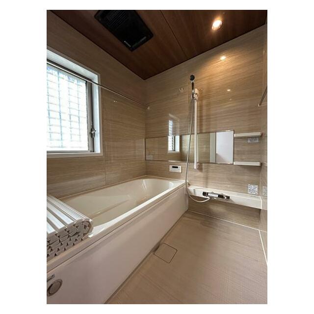 ゆったりとお過ごしいただける広さのお風呂