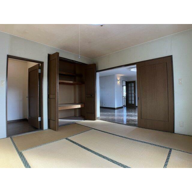 2階和室大容量の収納付き♪和室9.0帖