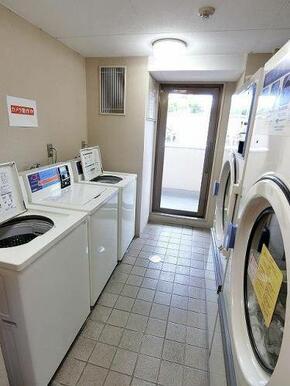 コインランドリー