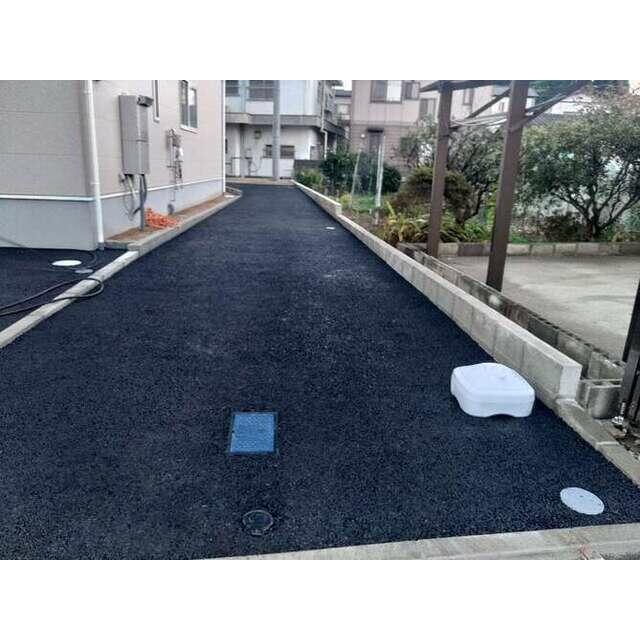 家族のお出かけや送迎、毎日のお買い物に車と駐車場は欠かせません