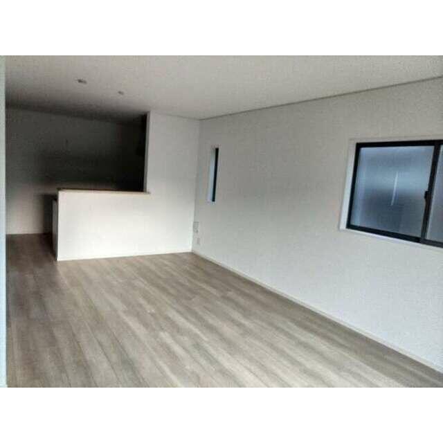 家族団らんを楽しむリビング