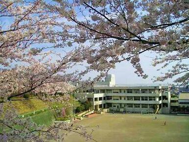 座間市立中原小学校