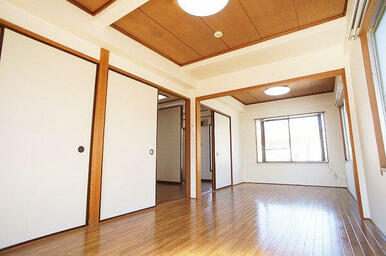 洋室：10.5帖　※前回募集時写真