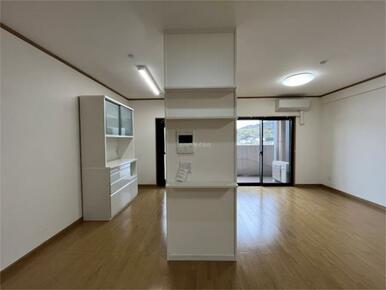 キッチン横棚