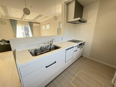 キッチンでお料理をお楽しみください