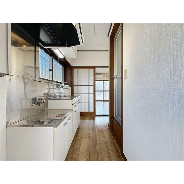 玄関から見た様子