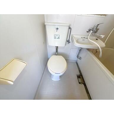 清潔感のあるトイレです