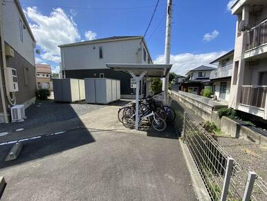 駐輪場