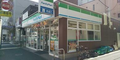 ファミリーマート 東白楽駅前店