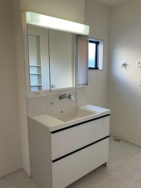 お気に入りの洗顔＆歯磨きアイテムで毎日を楽しく清潔に（1号棟）