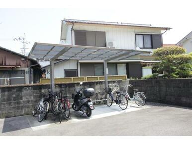 駐輪場