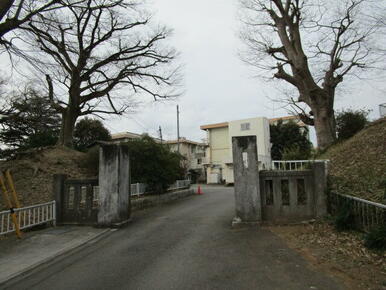 石岡市立石岡小学校
