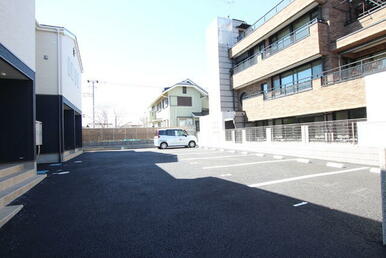 敷地内駐車場◆要空き確認