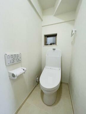 ウォシュレット付きトイレ新品交換済みです