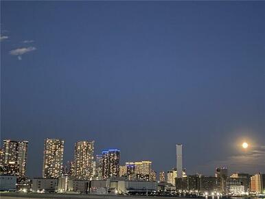 バルコニーより夜景