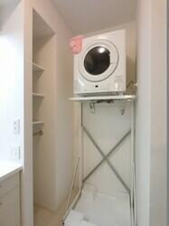洗濯機置き場と衣類乾燥機