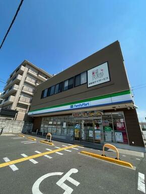 ファミリーマート城陽駅南店