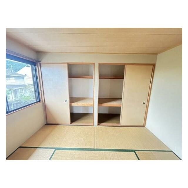 2階8帖和室収納
