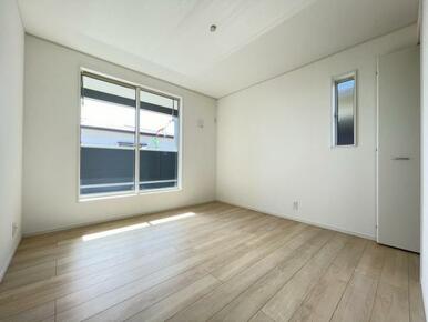 2階にはお部屋が3部屋！全部屋に収納が付いています＾＾