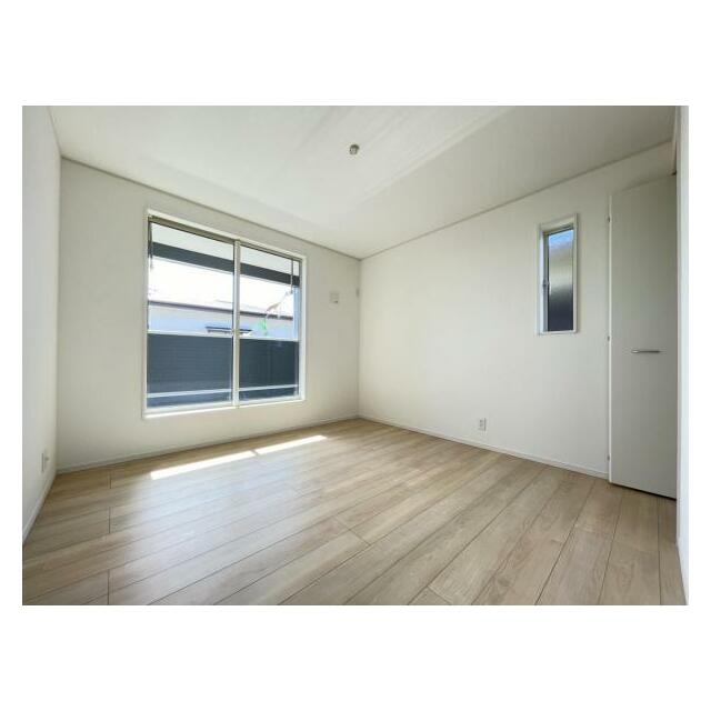 2階にはお部屋が3部屋！全部屋に収納が付いています＾＾