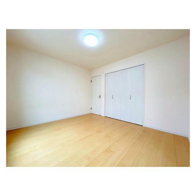 「洋室」約7帖の洋室です。