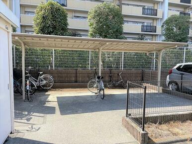 屋根付き駐輪場