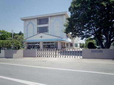 清原東小学校　2444ｍ/徒歩31分、車7分