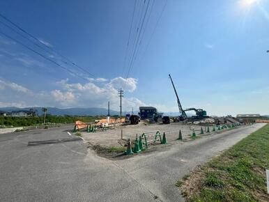 前面道路、現地、南側（雷山方面を望む）