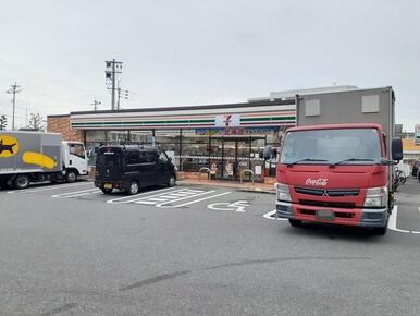 セブンイレブン福岡拾六町5丁目
